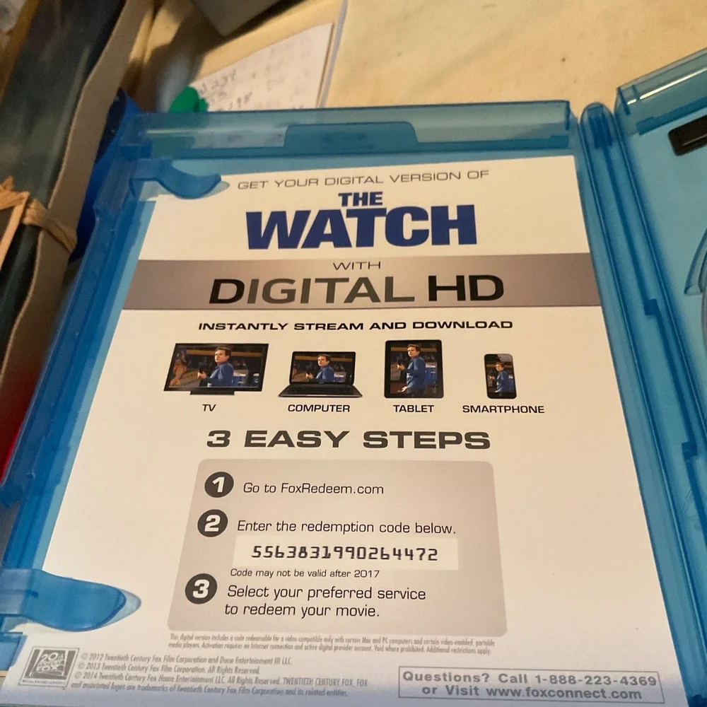 Blu-ray DVD - The Watch. V36